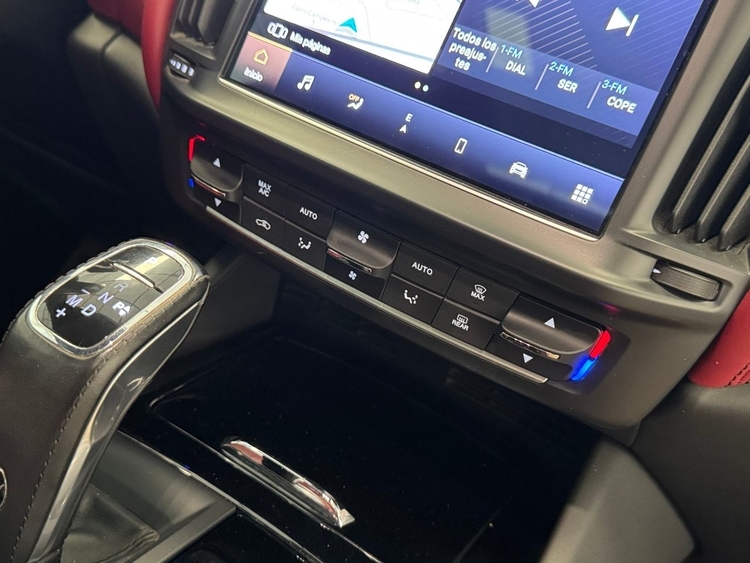 Maserati Levante GT AUTO 4WD foto 36