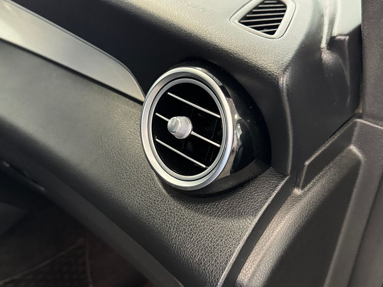 Mercedes GLC Coupé AMG miniatura 29
