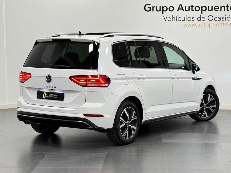 Volkswagen Touran SPORT TDI DSG foto 4