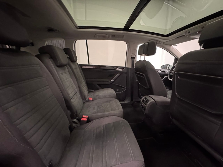 Volkswagen Touran SPORT TDI DSG foto 30
