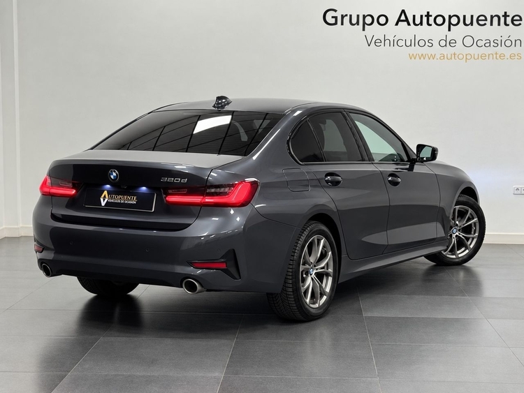 BMW Serie 3 320D AUTO foto 4