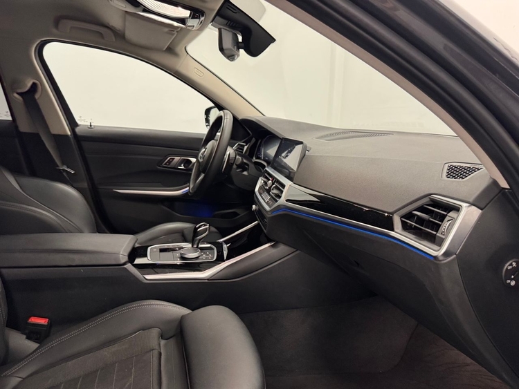 BMW Serie 3 320D AUTO foto 28