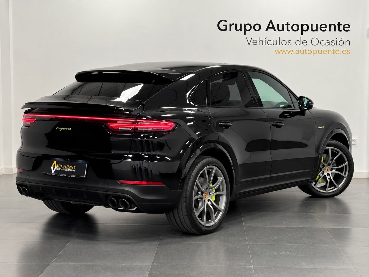 Porsche Cayenne CAYENNE COUPE E-HYBRID  foto 4