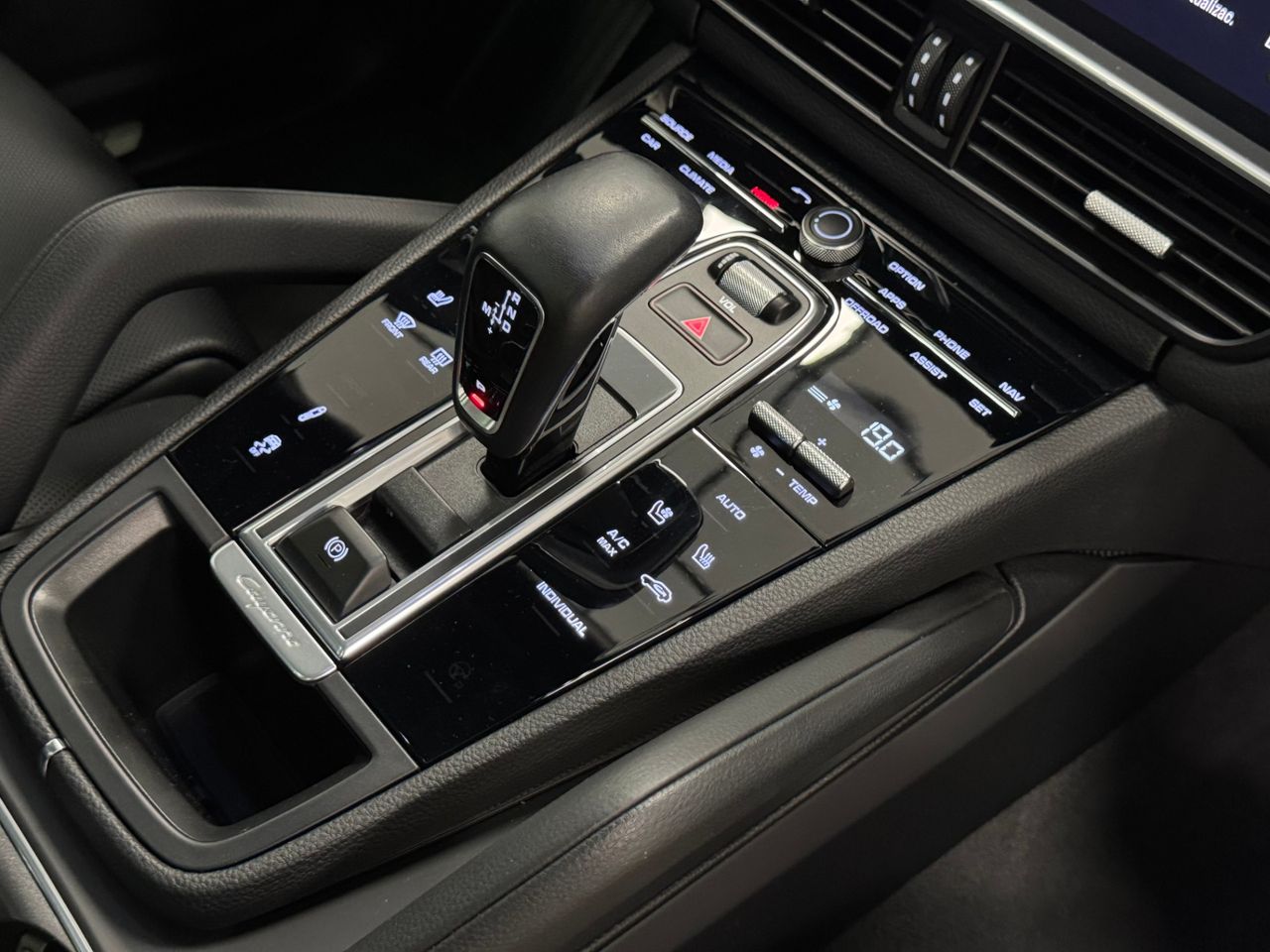 Porsche Cayenne CAYENNE COUPE E-HYBRID  foto 39