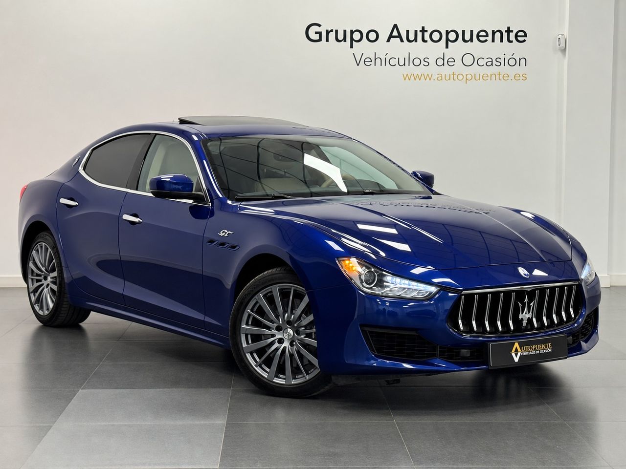 Maserati Ghibli GT L4 330CV  miniatura 2