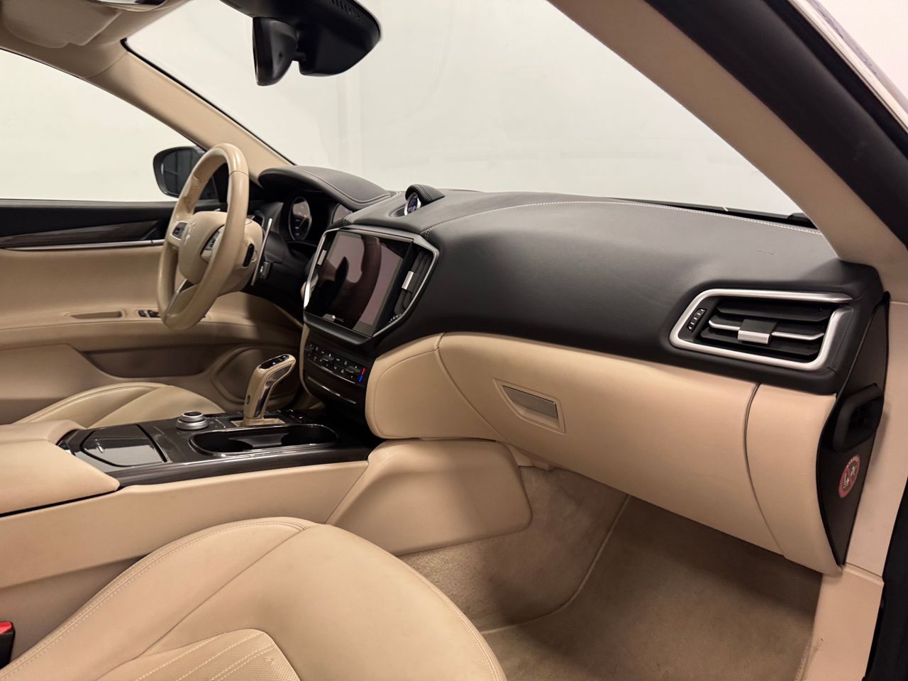 Maserati Ghibli GT L4 330CV  miniatura 13