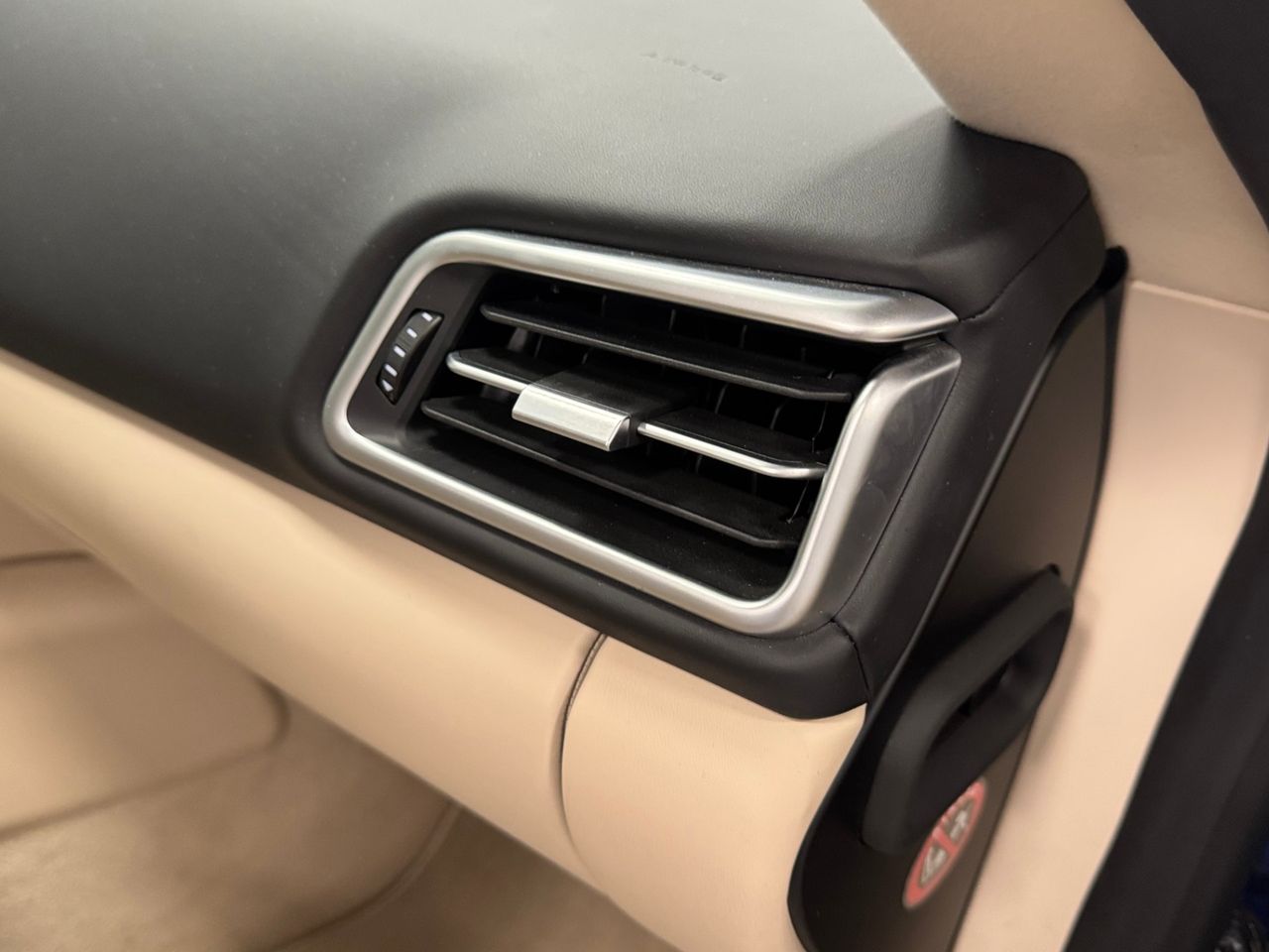 Maserati Ghibli GT L4 330CV  miniatura 25