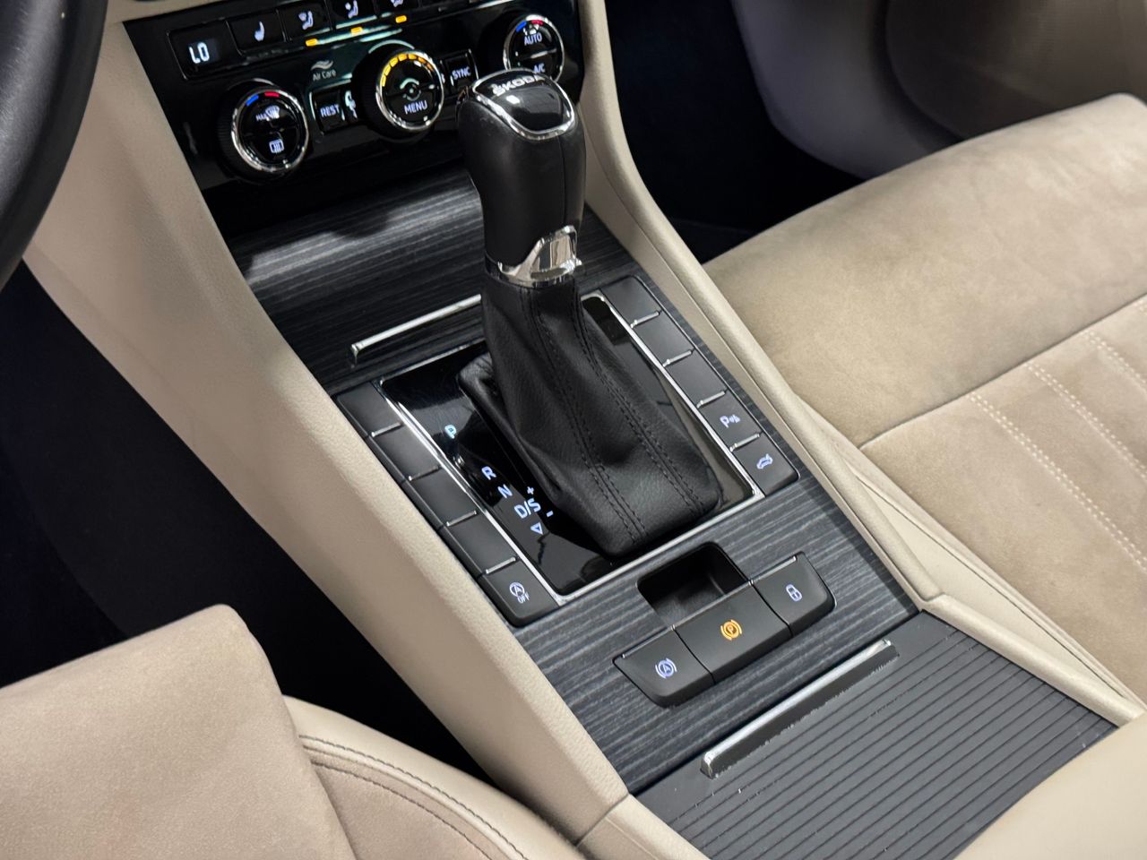 Skoda Superb STYLE PLUS  miniatura 20
