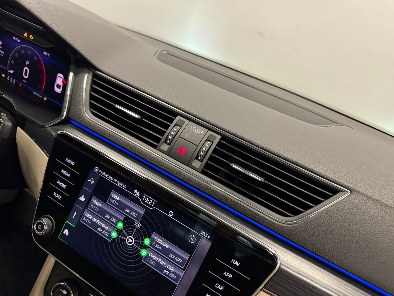 Skoda Superb STYLE PLUS  miniatura 23