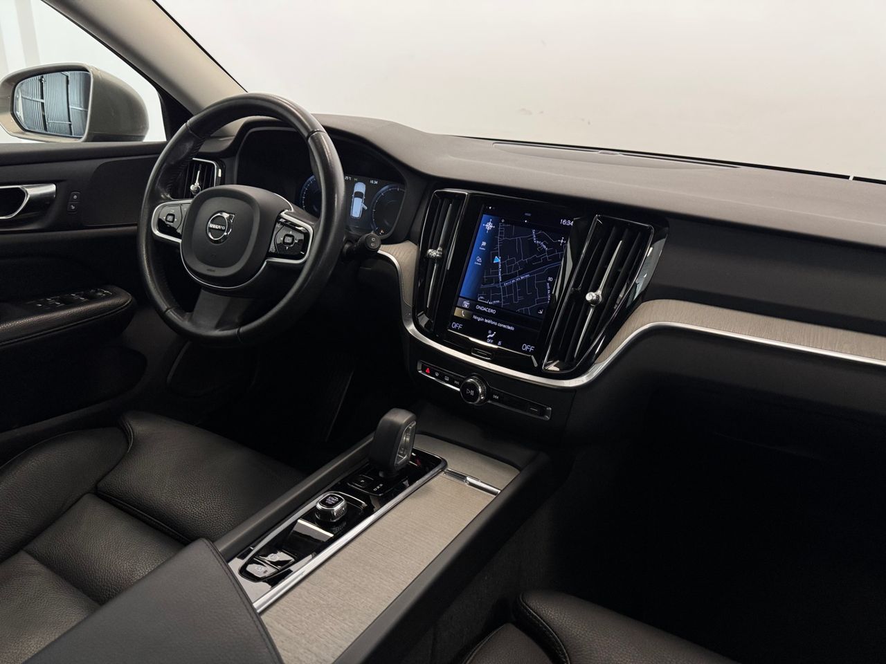Volvo V60 Cross Country  2.0 B4 D PRO AUTO miniatura 12