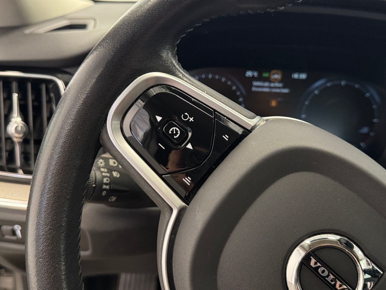 Volvo V60 Cross Country  2.0 B4 D PRO AUTO miniatura 22