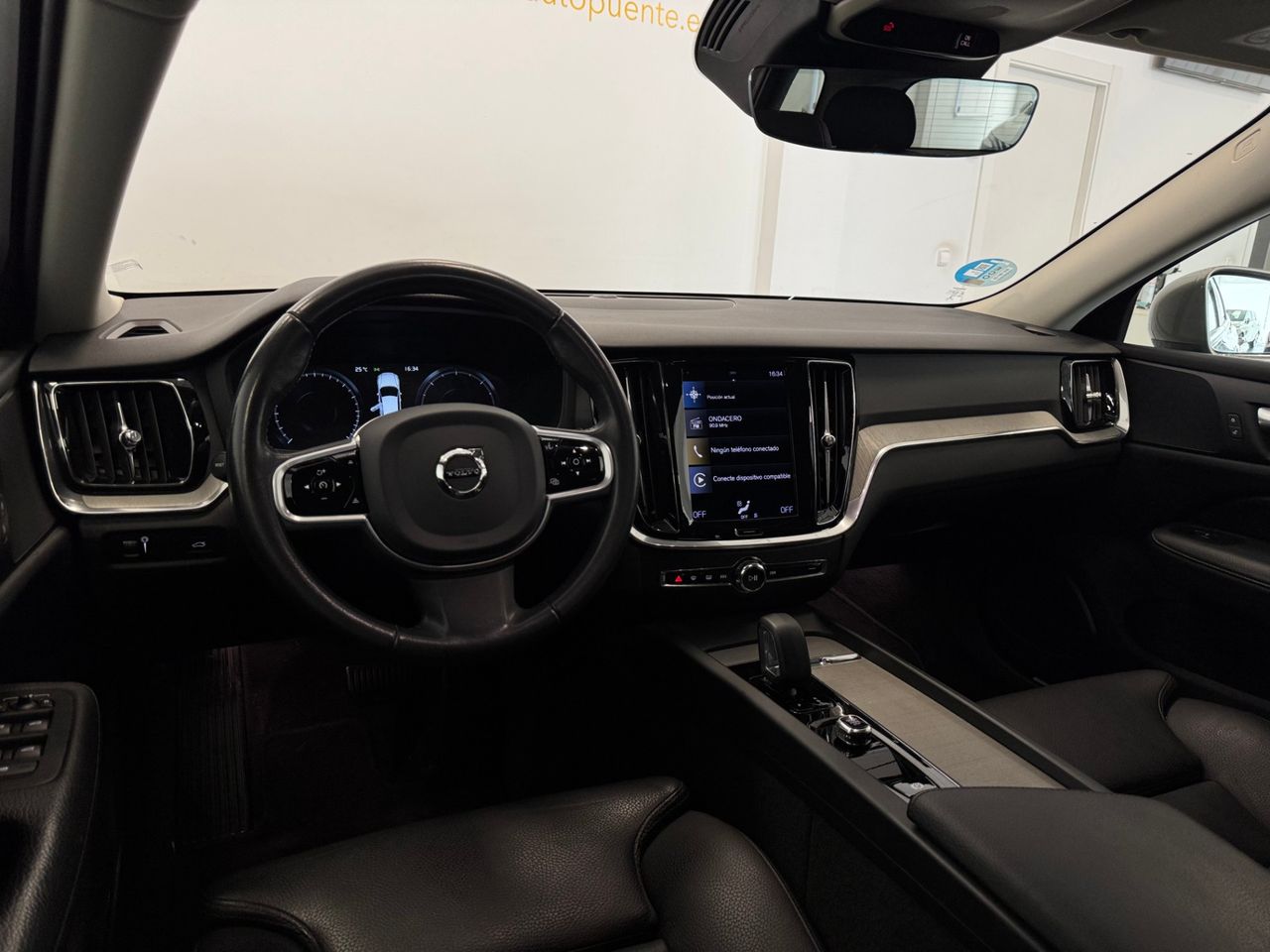 Volvo V60 Cross Country  2.0 B4 D PRO AUTO miniatura 9