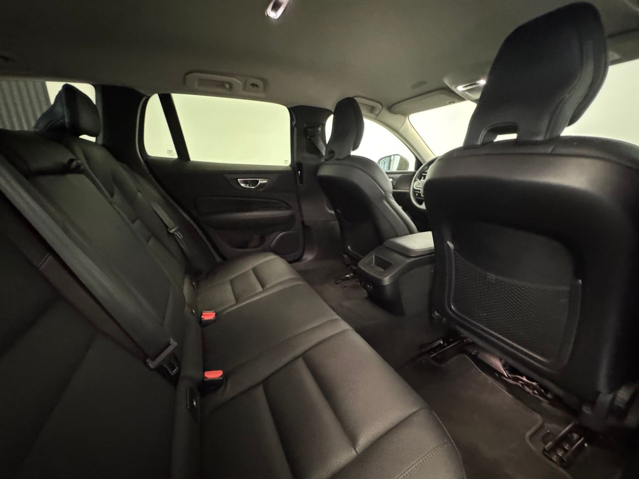 Volvo V60 Cross Country  2.0 B4 D PRO AUTO foto 34