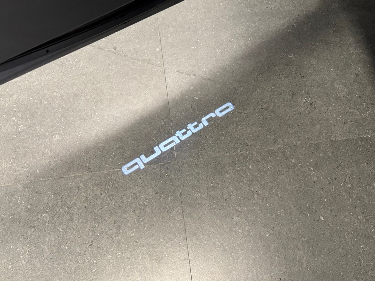 Audi Q8 55TFSI QUATTRO miniatura 17