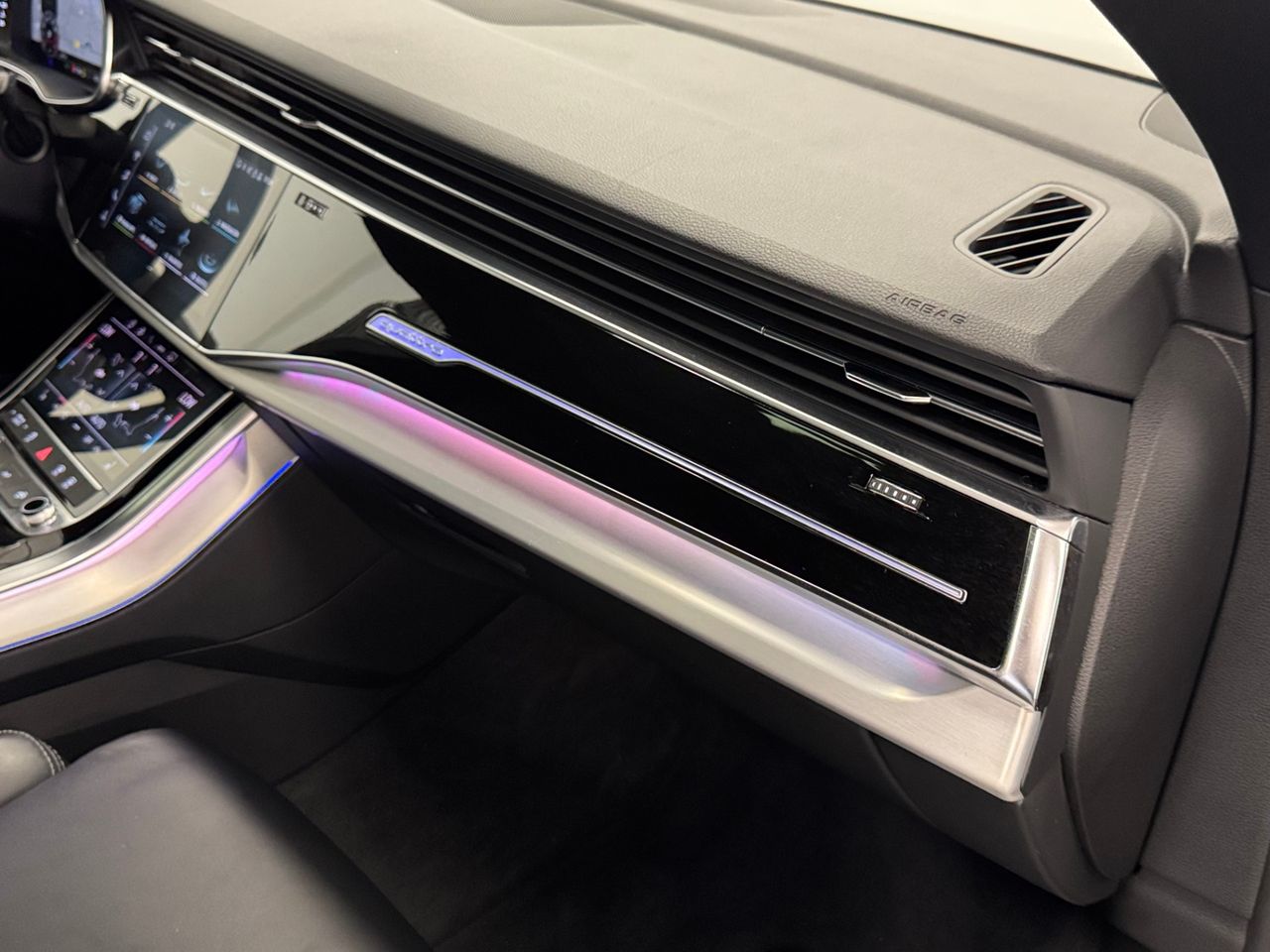 Audi Q8 55TFSI QUATTRO miniatura 33