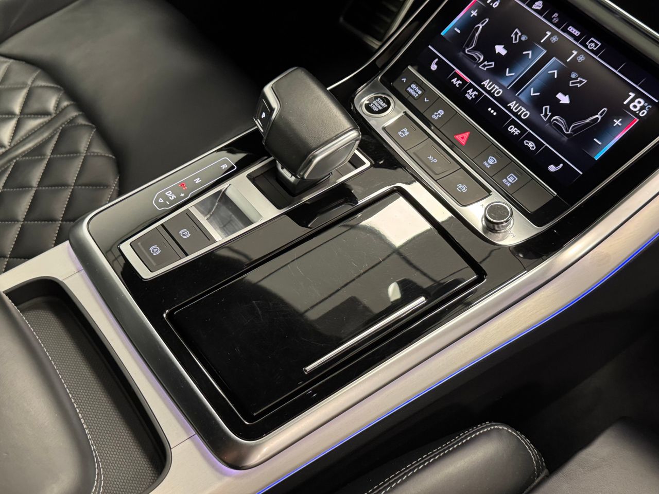 Audi Q8 55TFSI QUATTRO miniatura 40