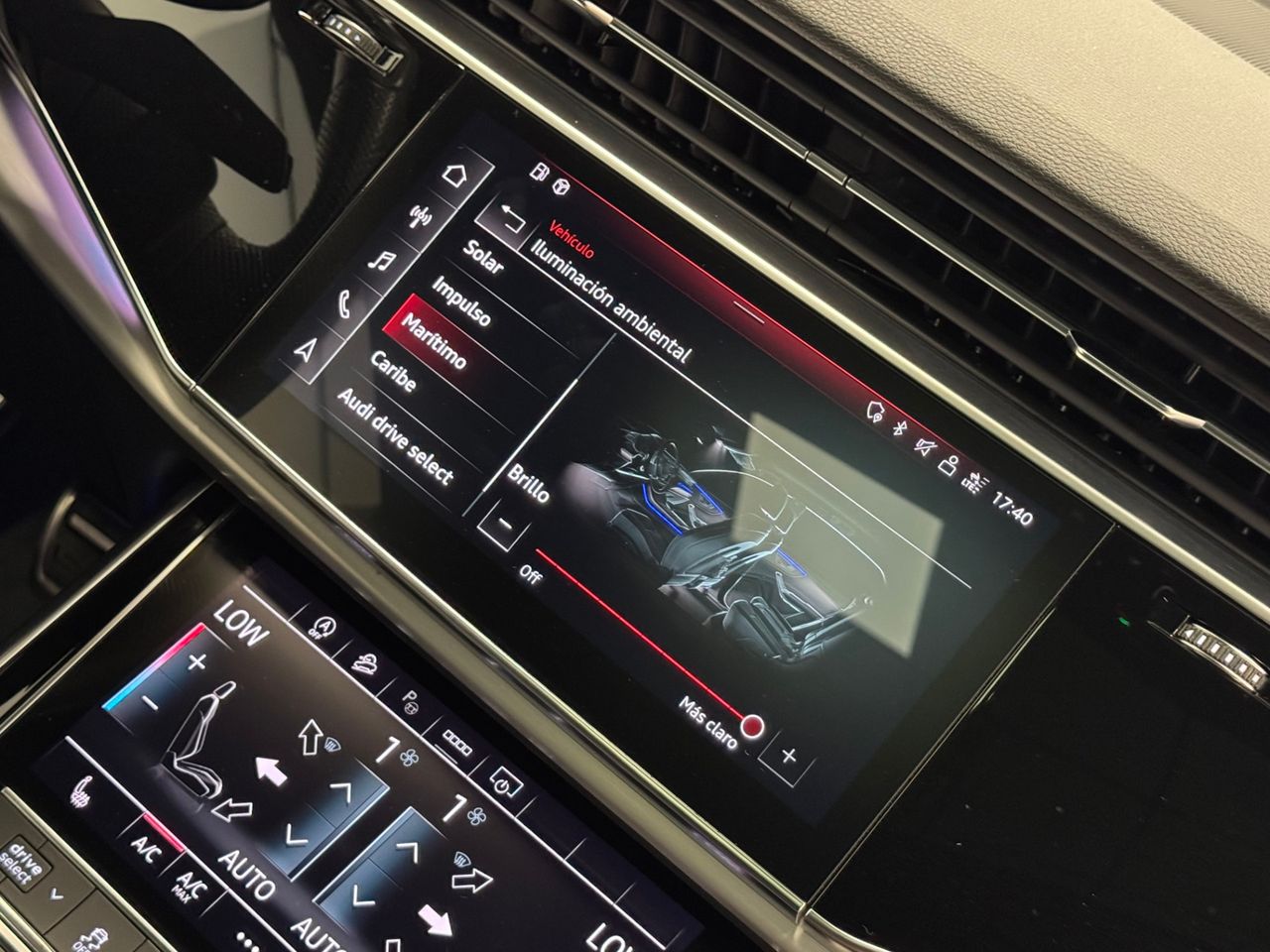 Audi Q8 55TFSI QUATTRO foto 38