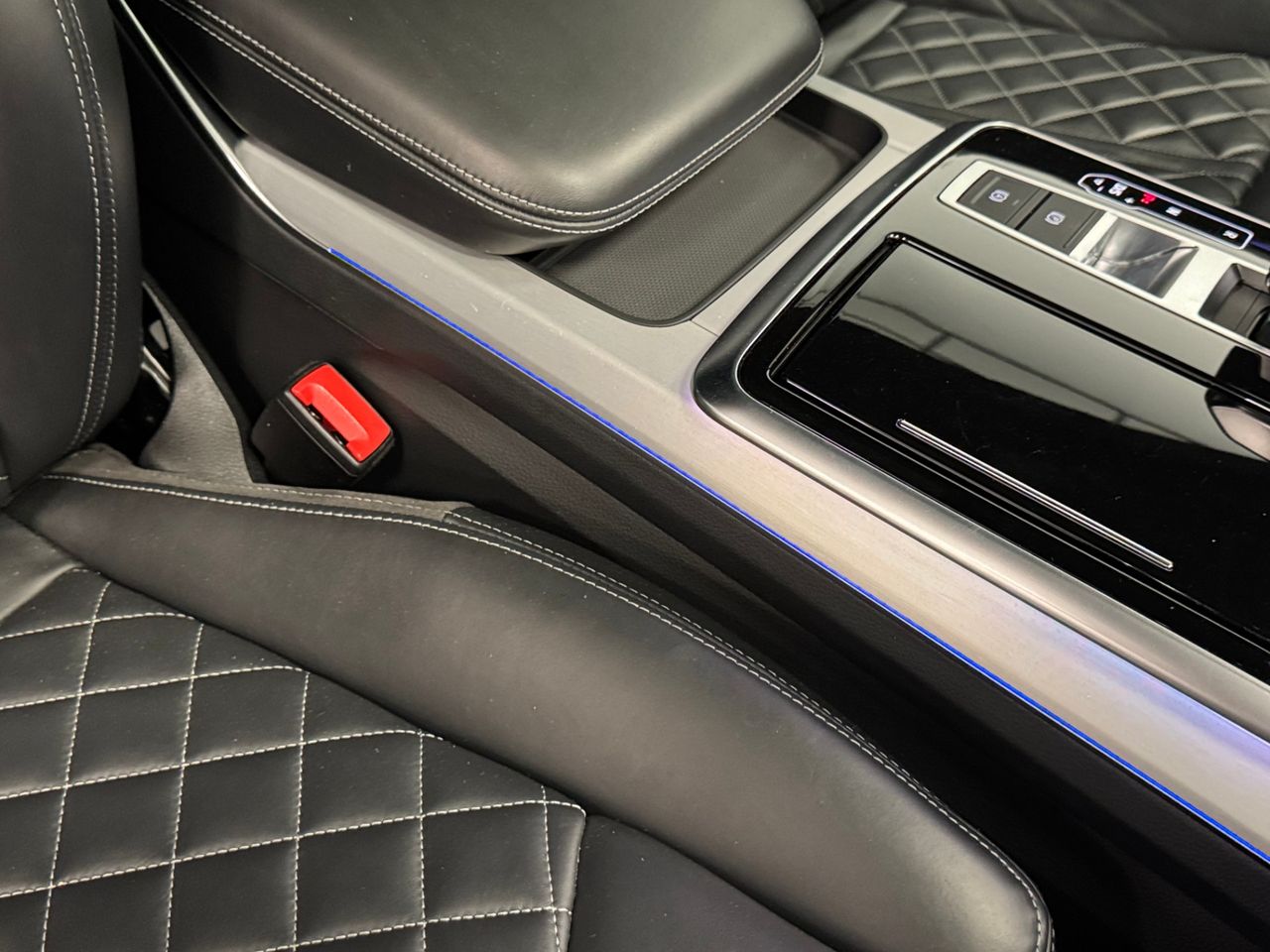 Audi Q8 55TFSI QUATTRO foto 41