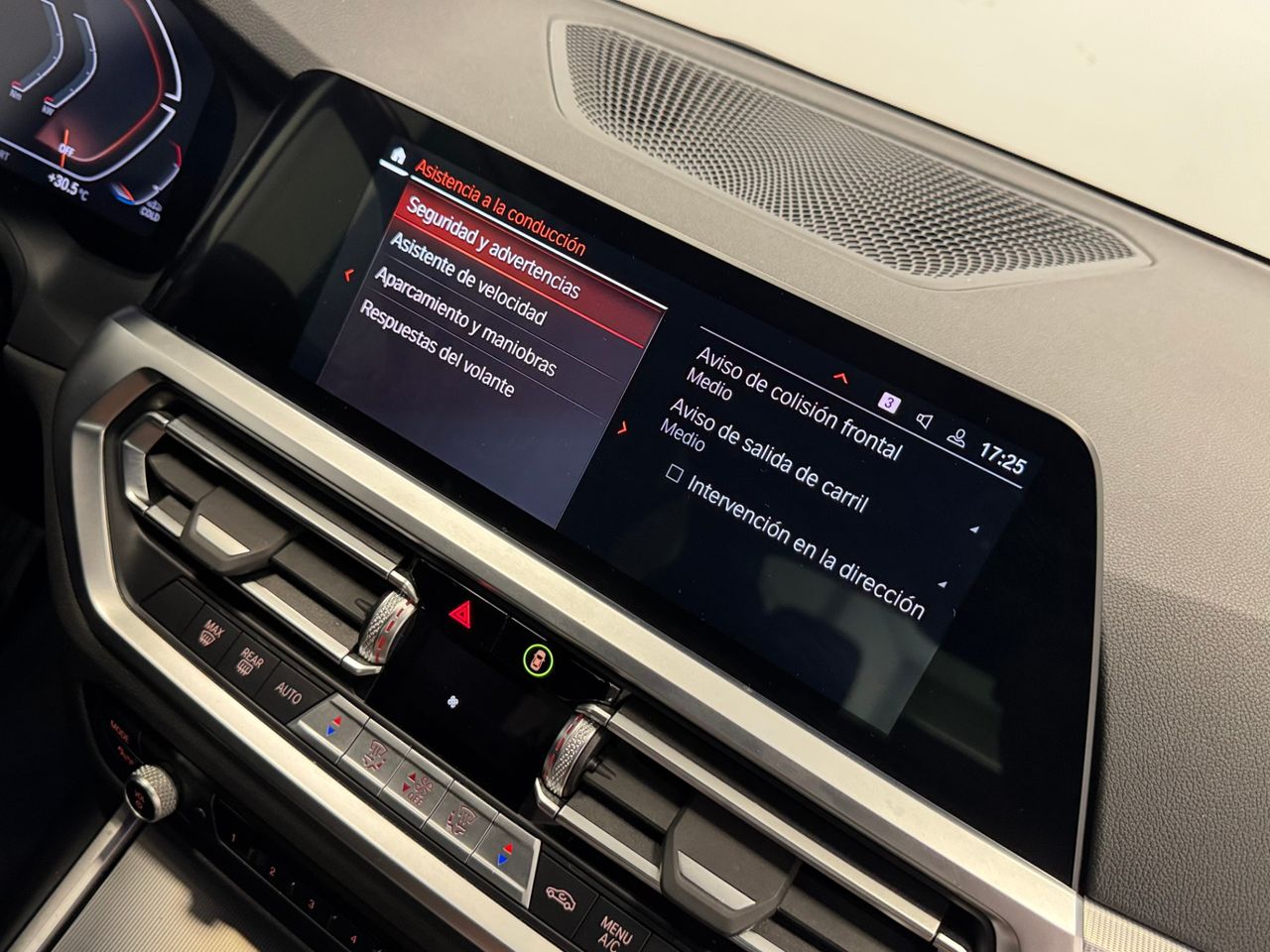 BMW Serie 3 320D AUTO foto 24
