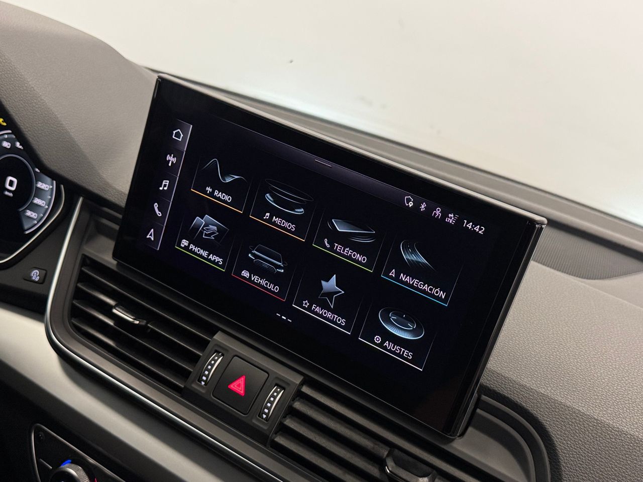 Audi Q5 SPORTBACK SLINE 40TDI QUATTRO ULTRA miniatura 23