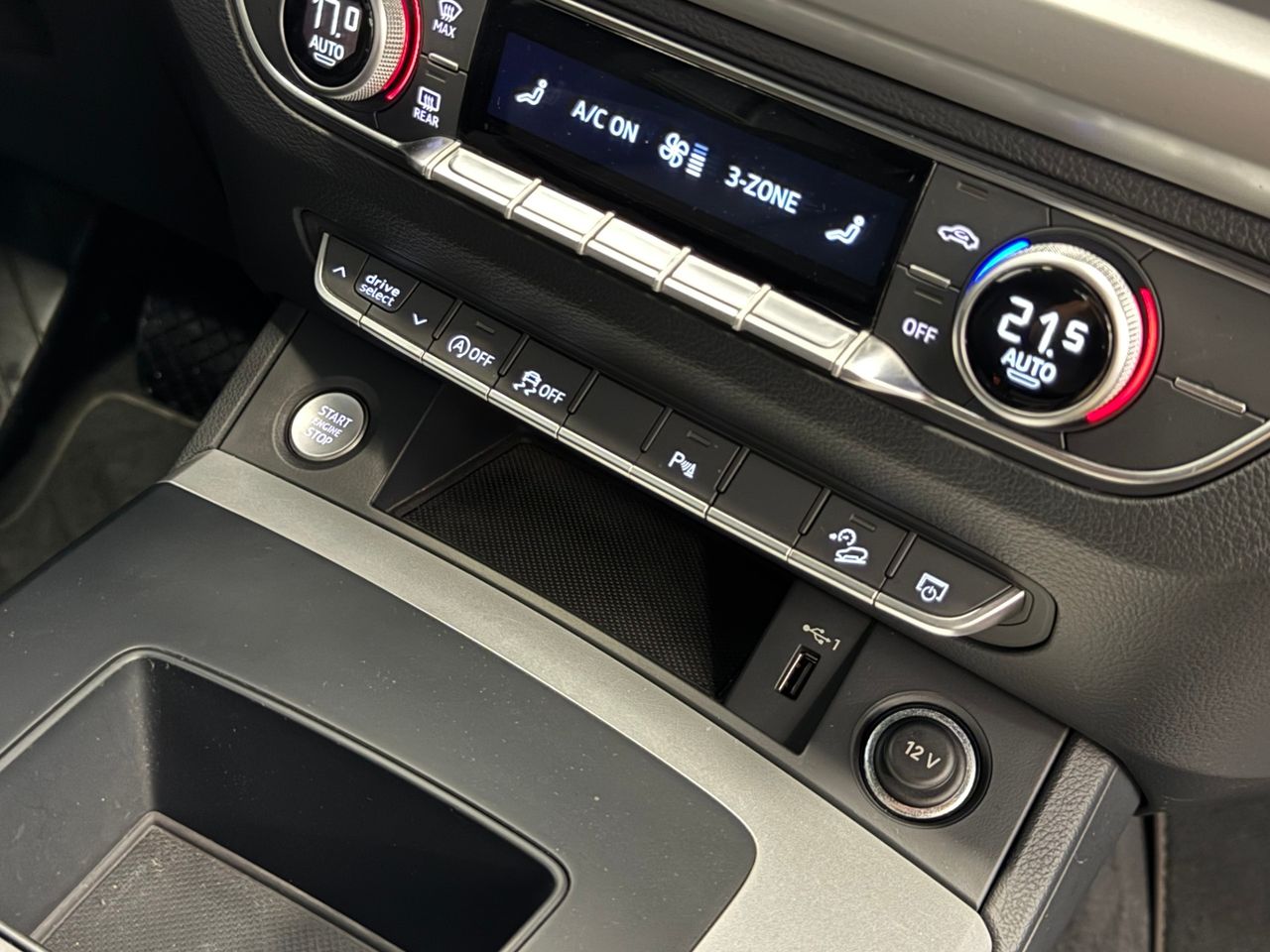 Audi Q5 SPORTBACK SLINE 40TDI QUATTRO ULTRA miniatura 28