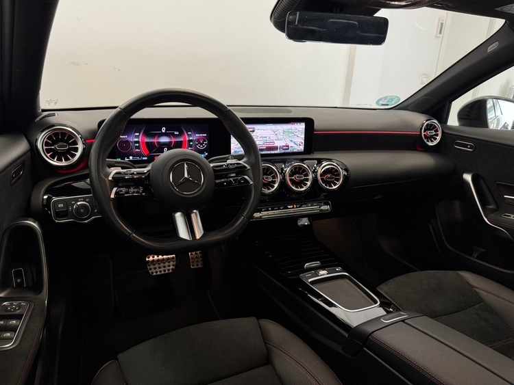 Mercedes Clase A A200D AMG 4MATIC foto 9