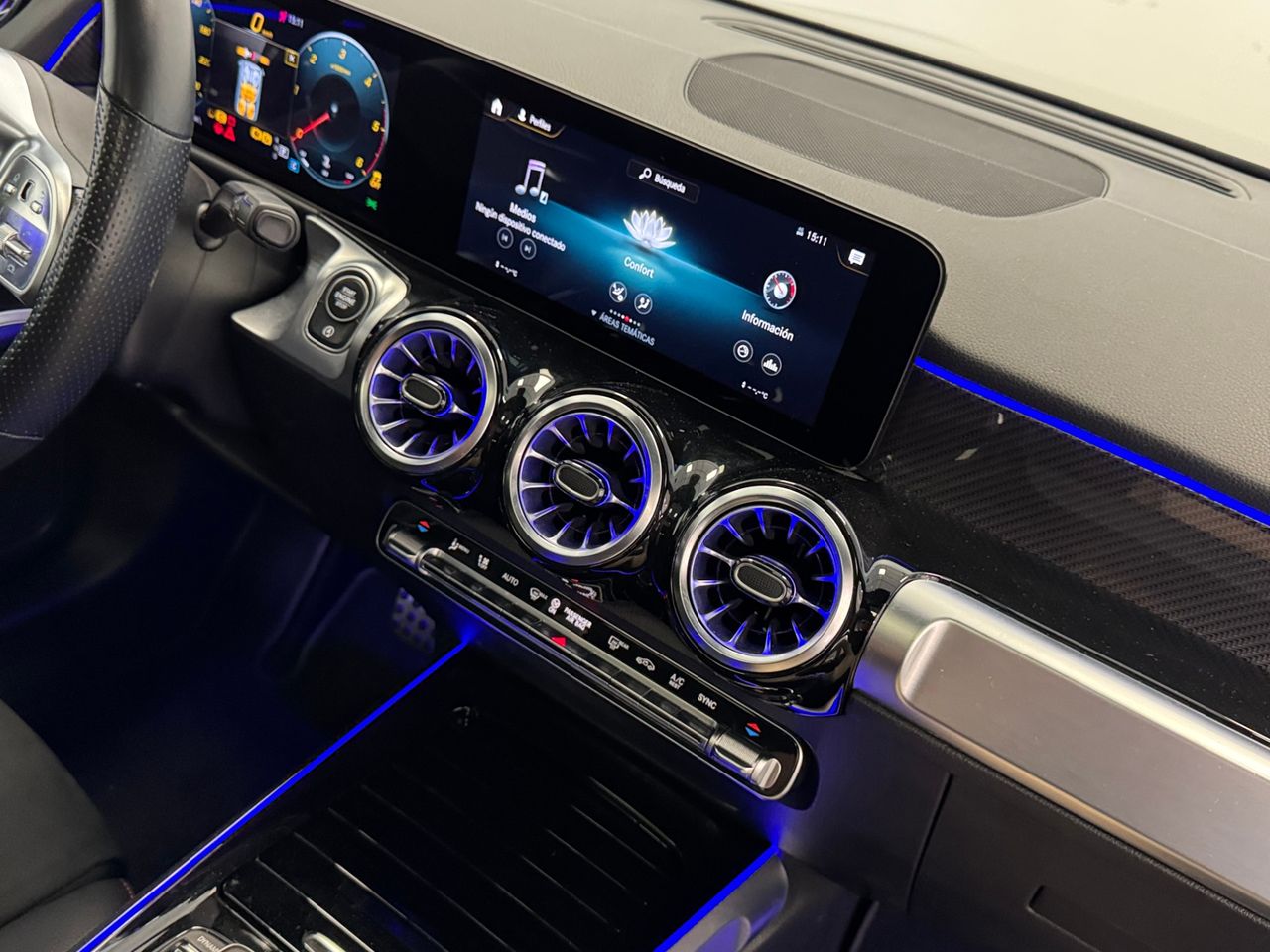 Mercedes GLB 220D AMG 4MATIC miniatura 33