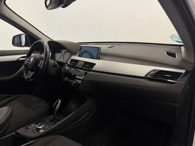 BMW X1 SDRIVE 18D foto 13