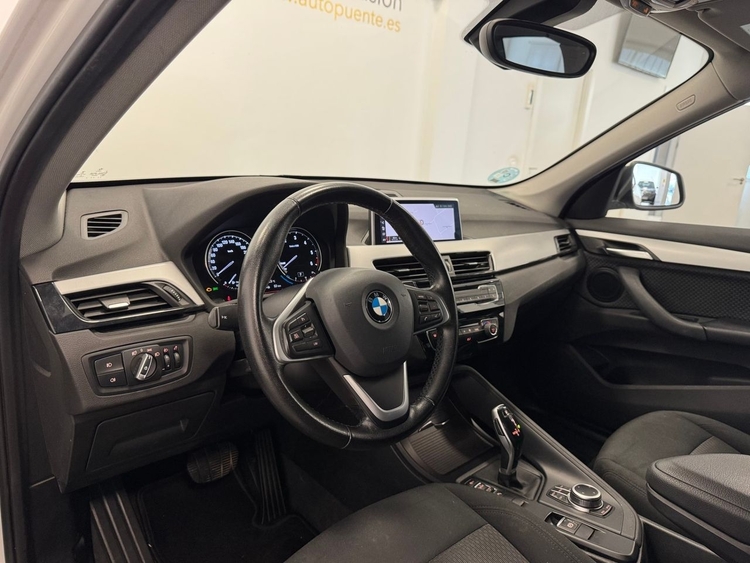 BMW X1 SDRIVE 18D foto 8