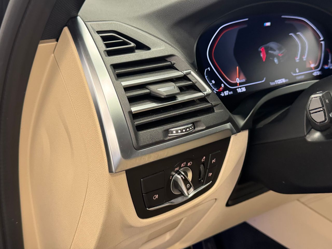 BMW X4 XLINE  foto 18