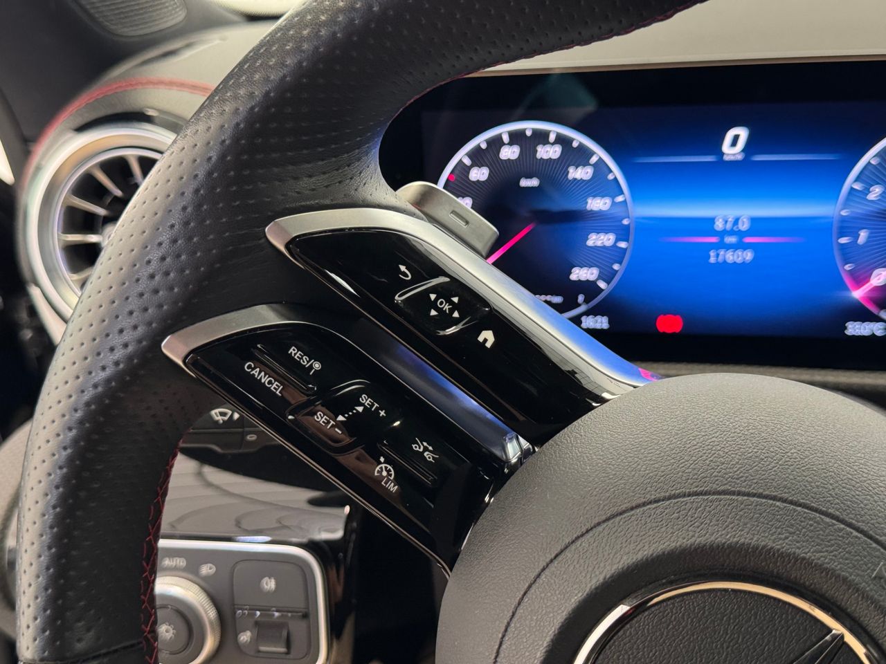 Mercedes CLA 200 AMG LINE  miniatura 23
