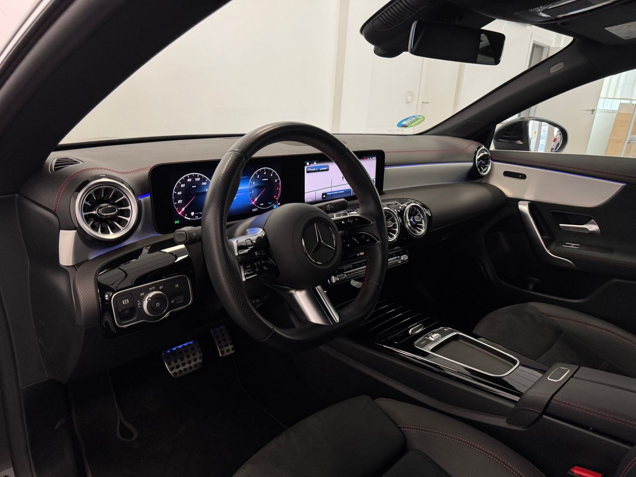 Mercedes CLA 200 AMG LINE  foto 14