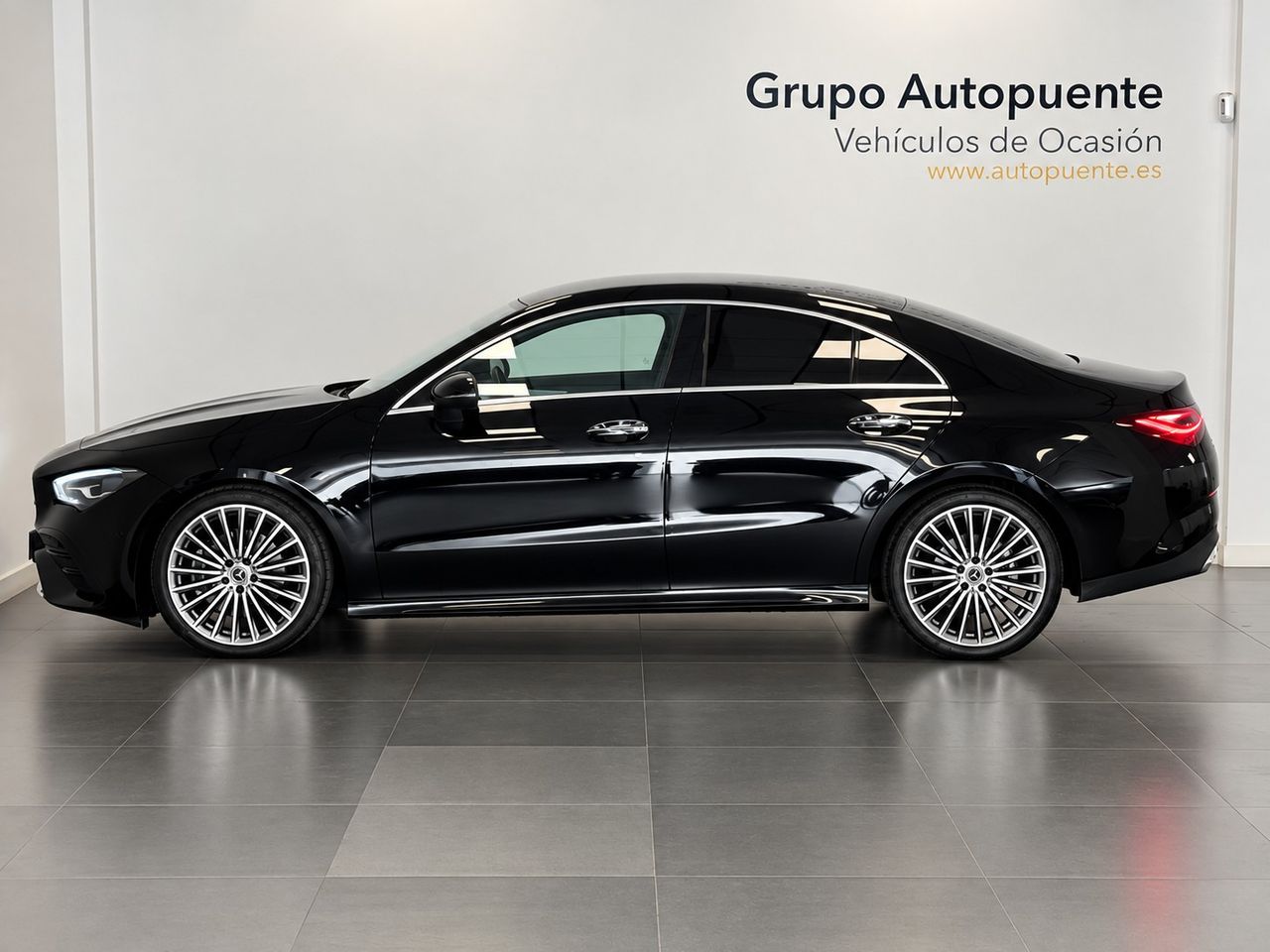 Mercedes CLA 200 AMG LINE  foto 6