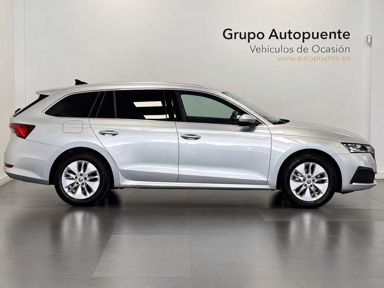 Skoda Octavia AMBITION DSG foto 3