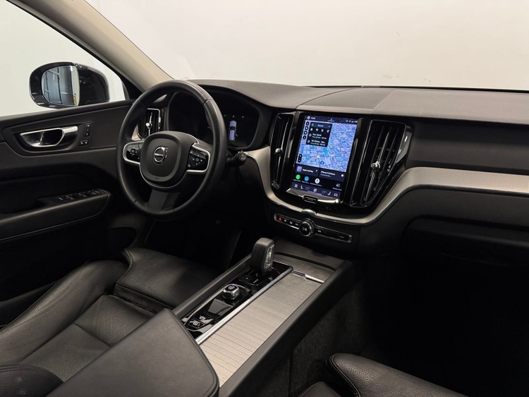 Volvo XC60 B4 D PLUS DARK AUTO foto 12