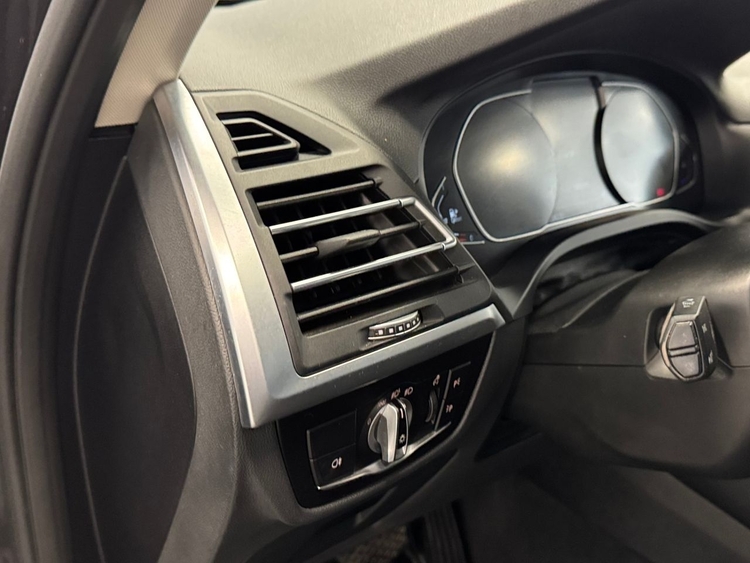 BMW X3 XDRIVE 20D foto 16