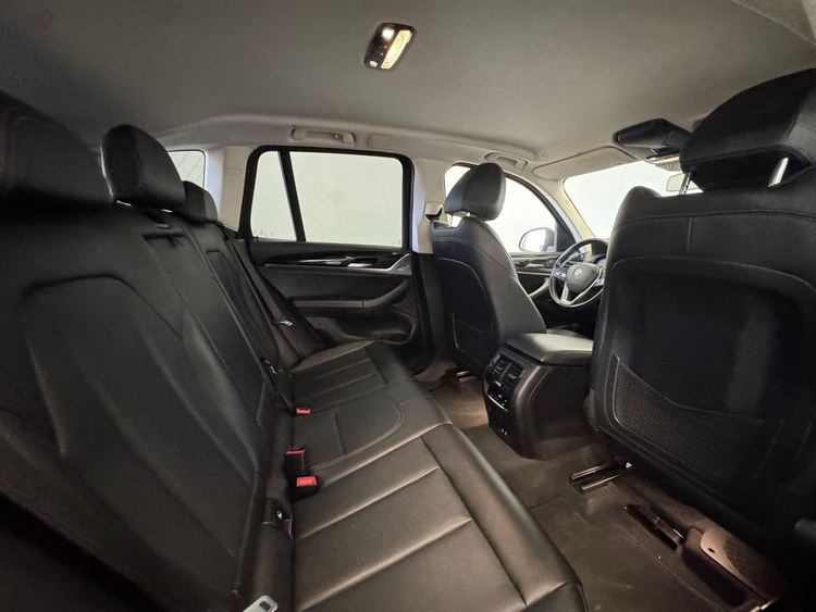 BMW X3 XDRIVE 20D foto 37