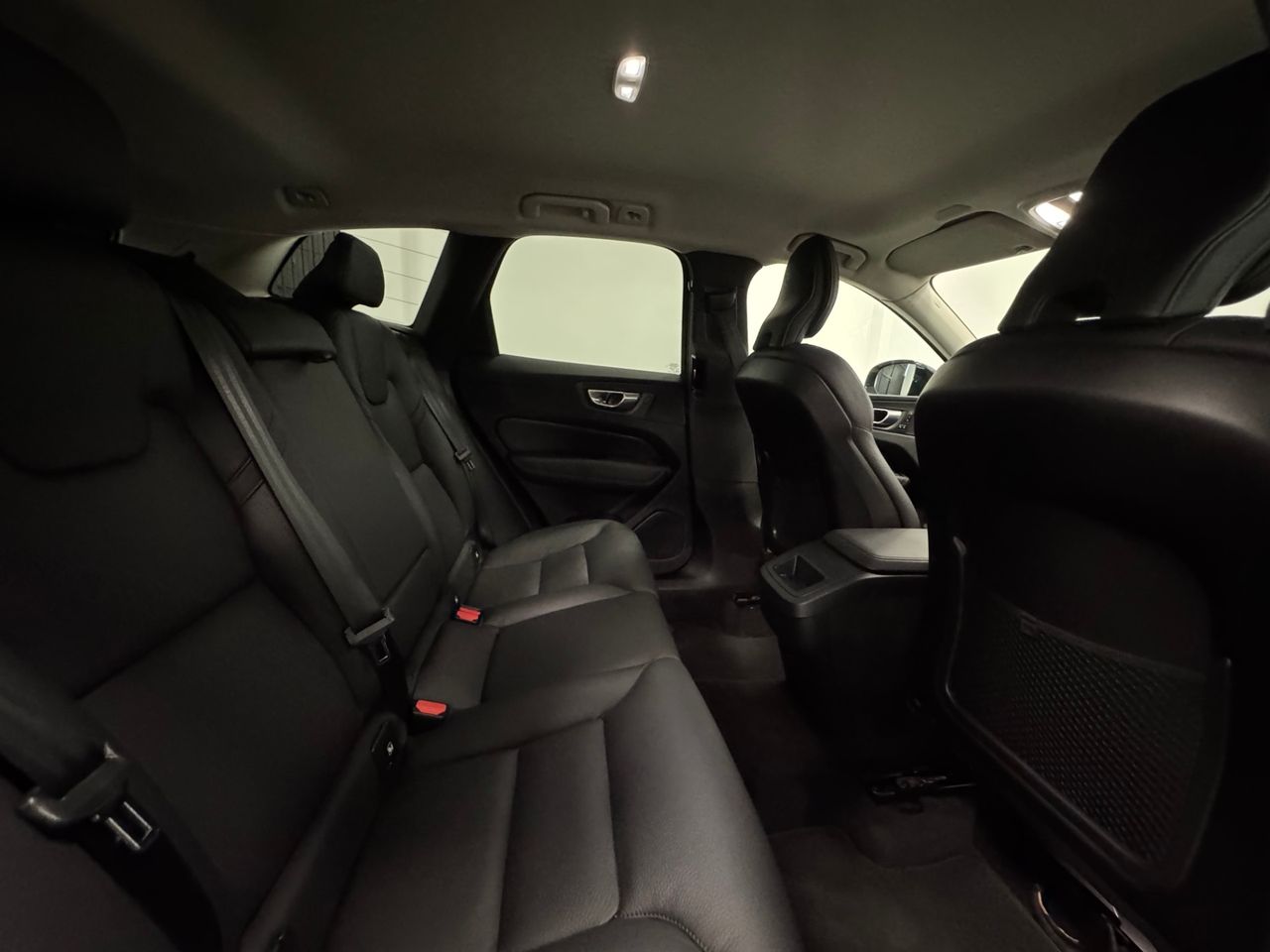 Volvo XC60 B4 D PLUS DARK AUTO foto 38
