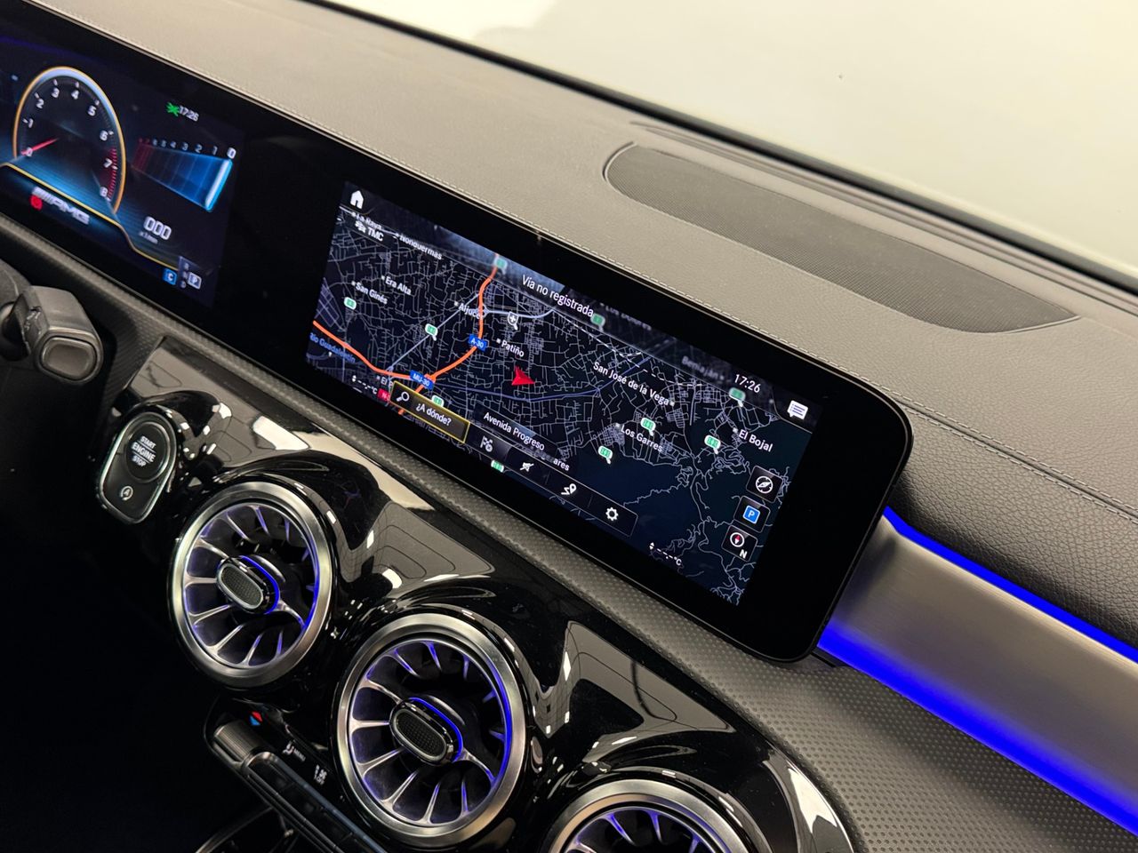 Mercedes CLA 35 AMG miniatura 30