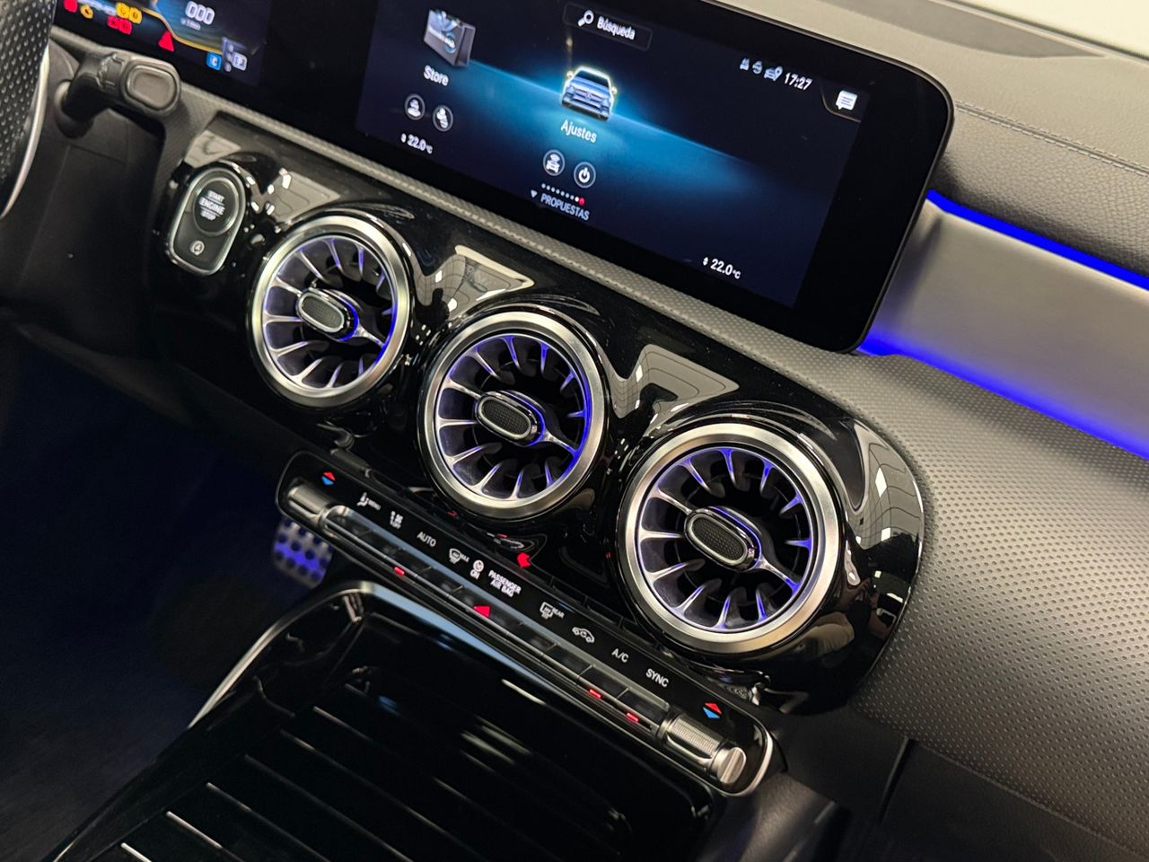 Mercedes CLA 35 AMG miniatura 37