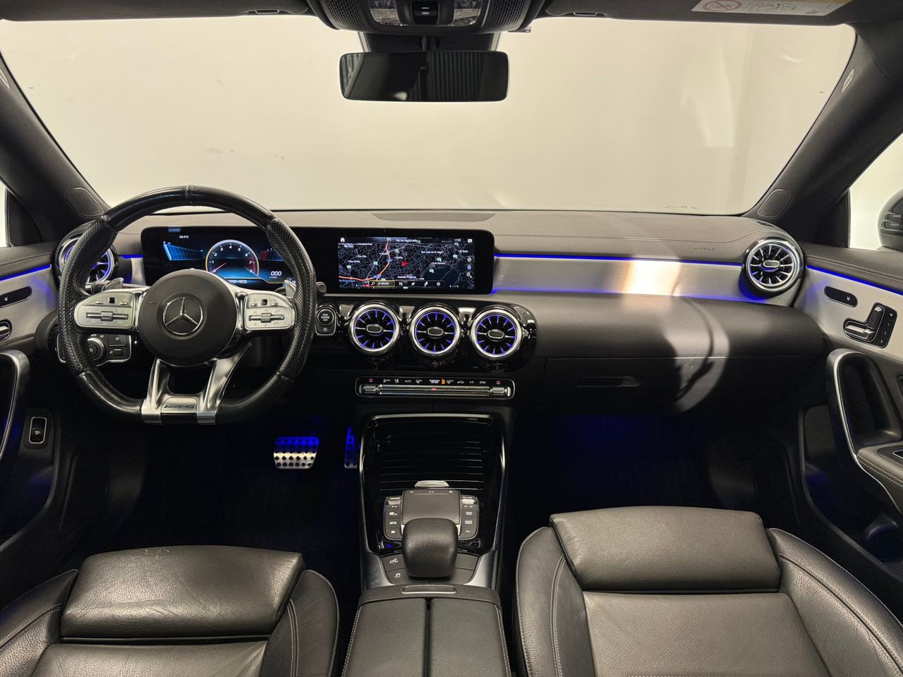 Mercedes CLA 35 AMG miniatura 10