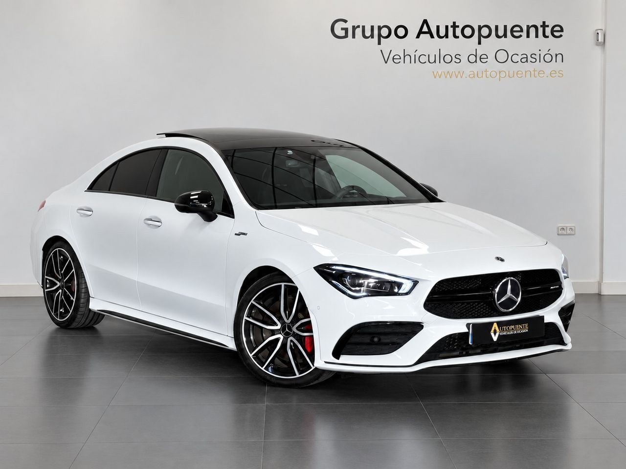 Mercedes CLA 35 AMG foto 2