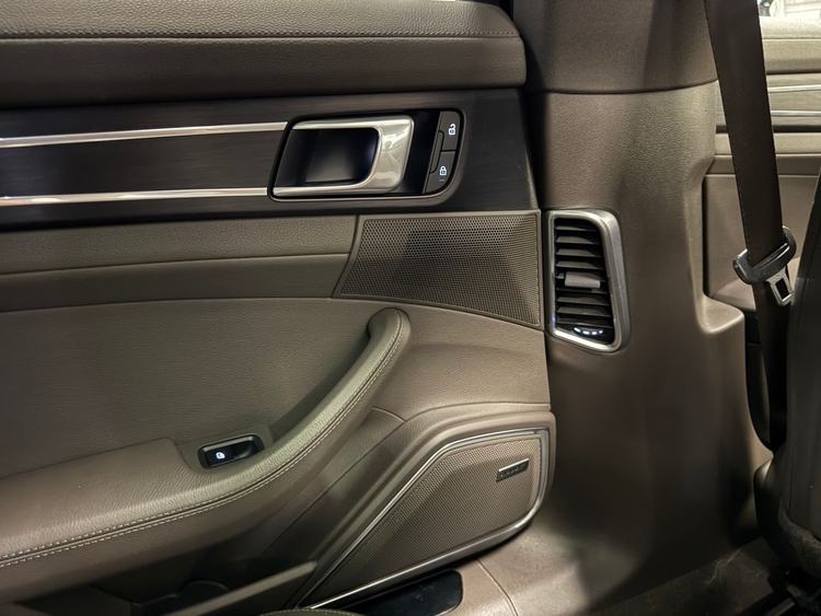 Porsche Panamera 4 E-HYBRID PLATINUM EDITION foto 41