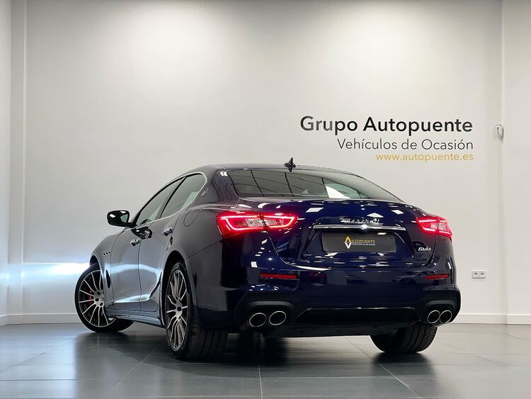 Maserati Ghibli GranSport foto 5