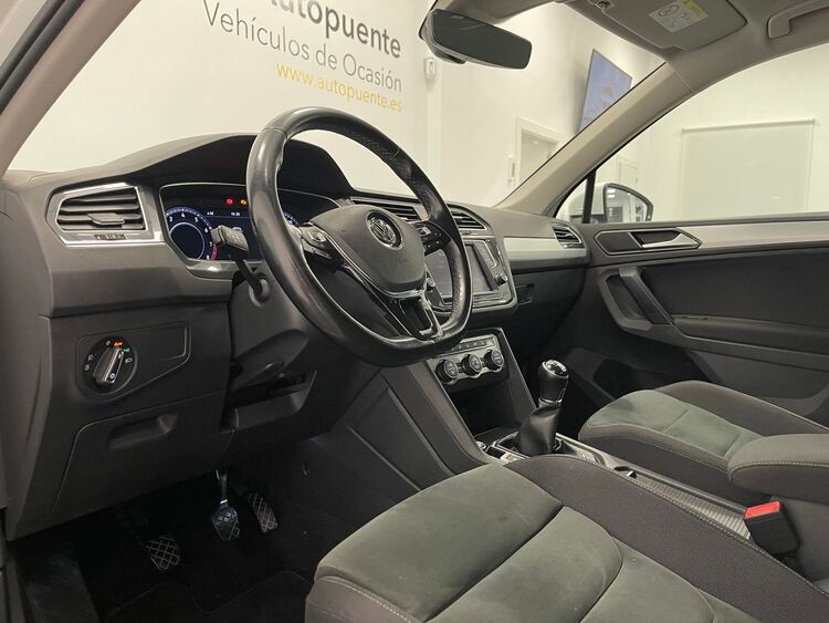 Volkswagen Tiguan R LINE foto 13