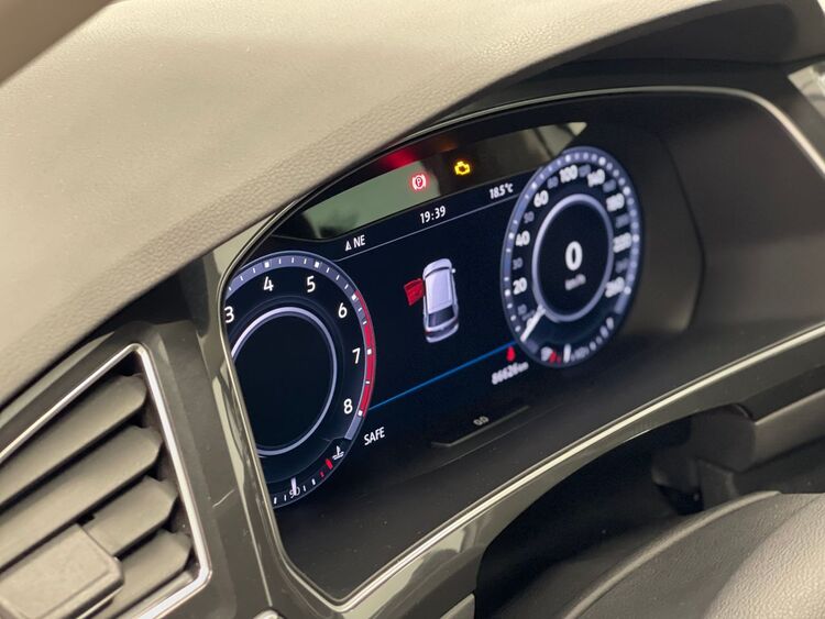Volkswagen Tiguan R LINE foto 26