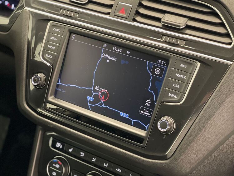 Volkswagen Tiguan R LINE foto 36