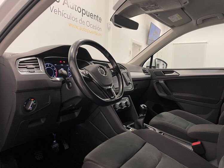 Volkswagen Tiguan R LINE foto 8