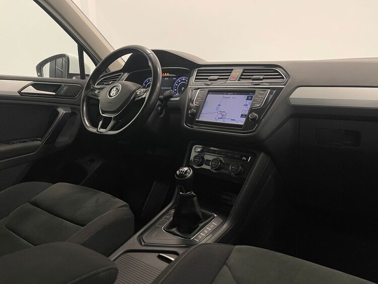 Volkswagen Tiguan R LINE foto 10