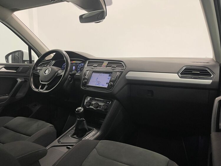 Volkswagen Tiguan R LINE foto 11